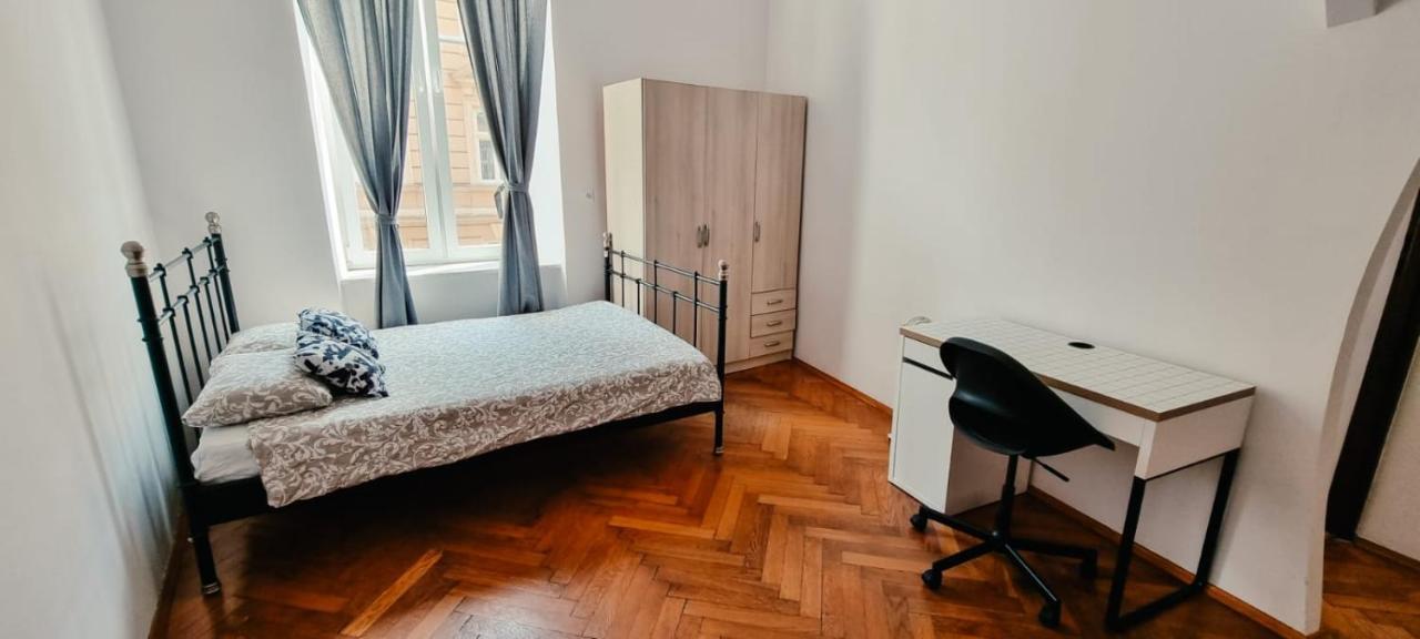 Batorego Apartment Krakow Luaran gambar